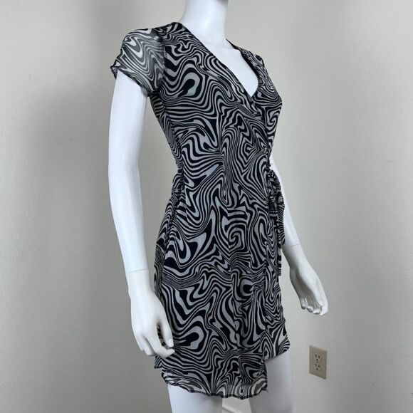 Caution To The Wind Women Size S Black Faux Wrap Mini NEW Dress Pullover Retro - Picture 9 of 13